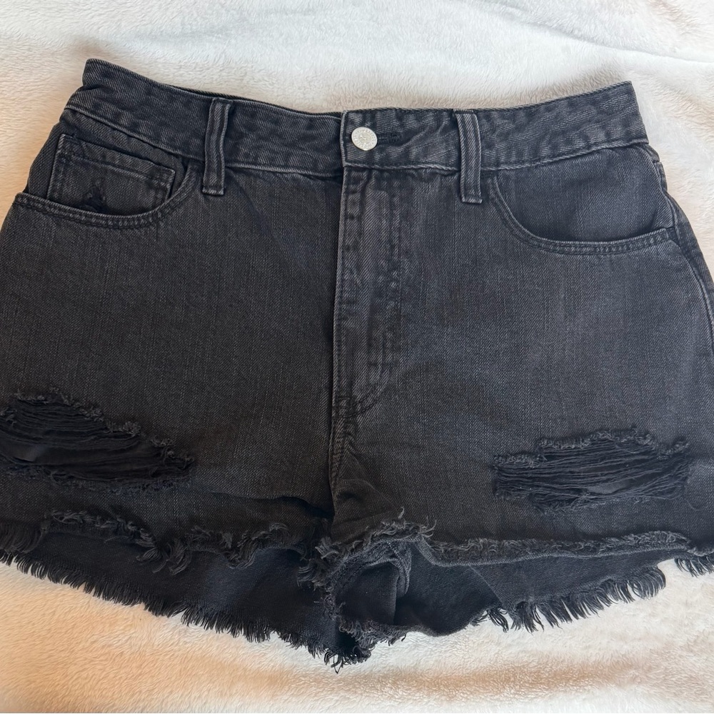 Hollister Black Ultra High-Rise Denim Shorts Size 7 W28 Distressed Frayed Hem